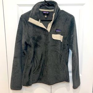Women’s Patagonia Re-Tool Fleece half snap pullover.